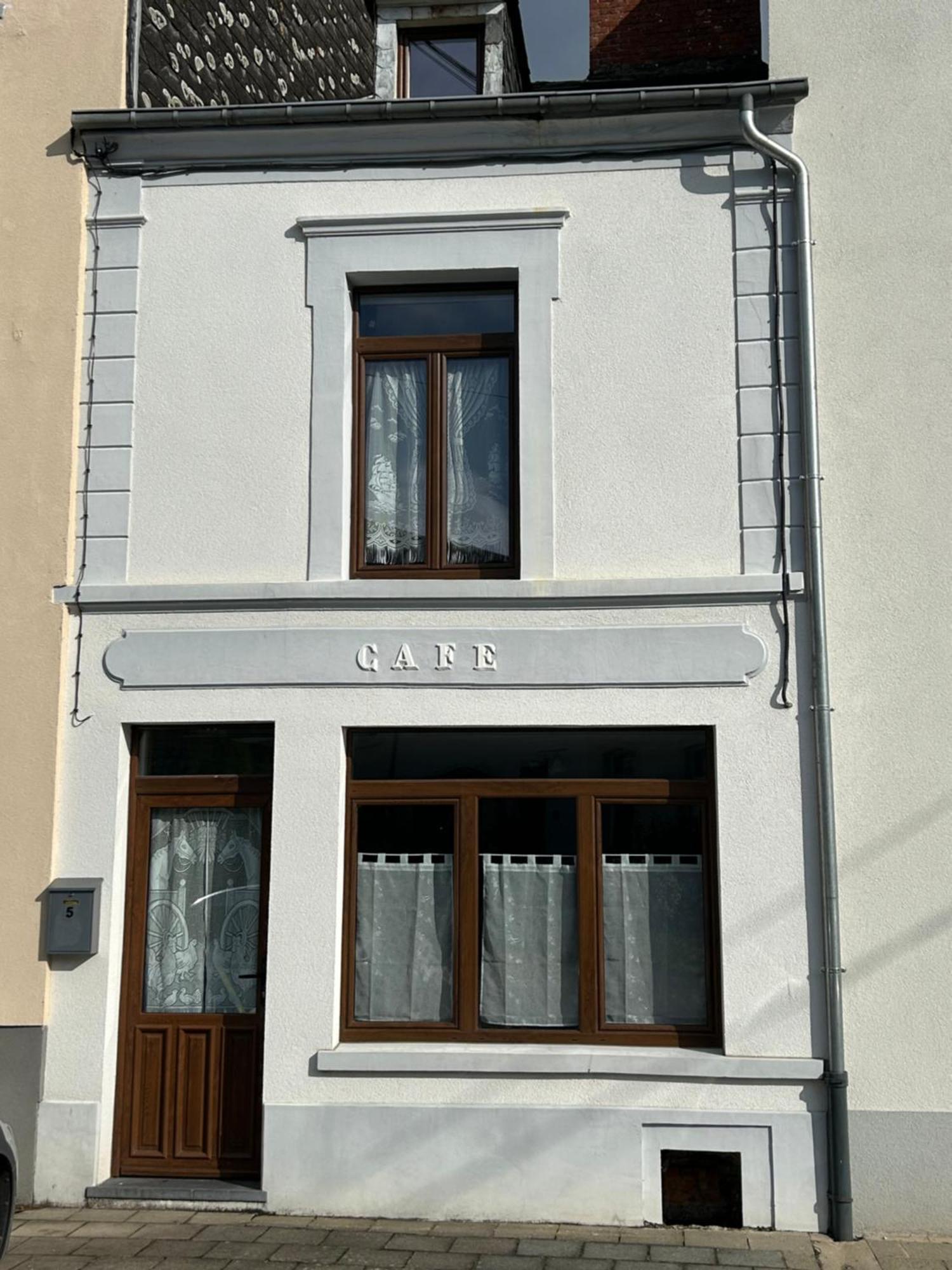 Villa Cafe Du Pecheurs Bouillon Exterior foto